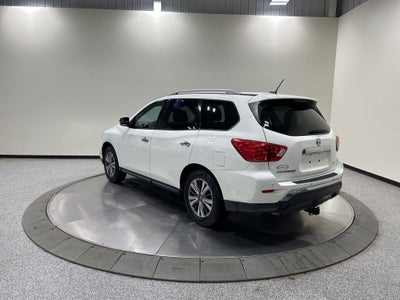 2017 Nissan Pathfinder SV