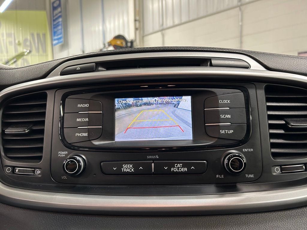 2017 Kia Sorento LX