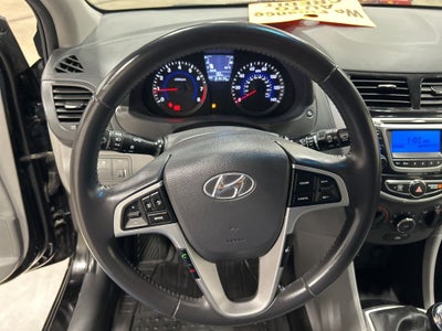 2014 Hyundai Accent SE