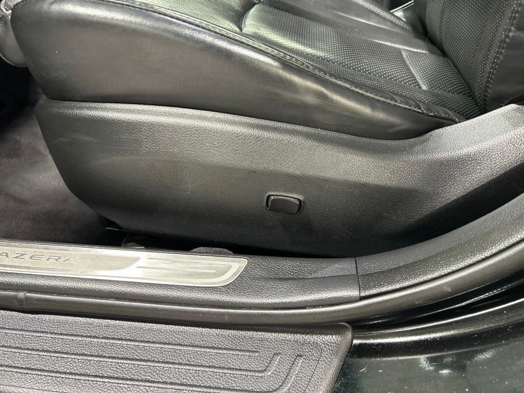 2017 Hyundai Azera Base