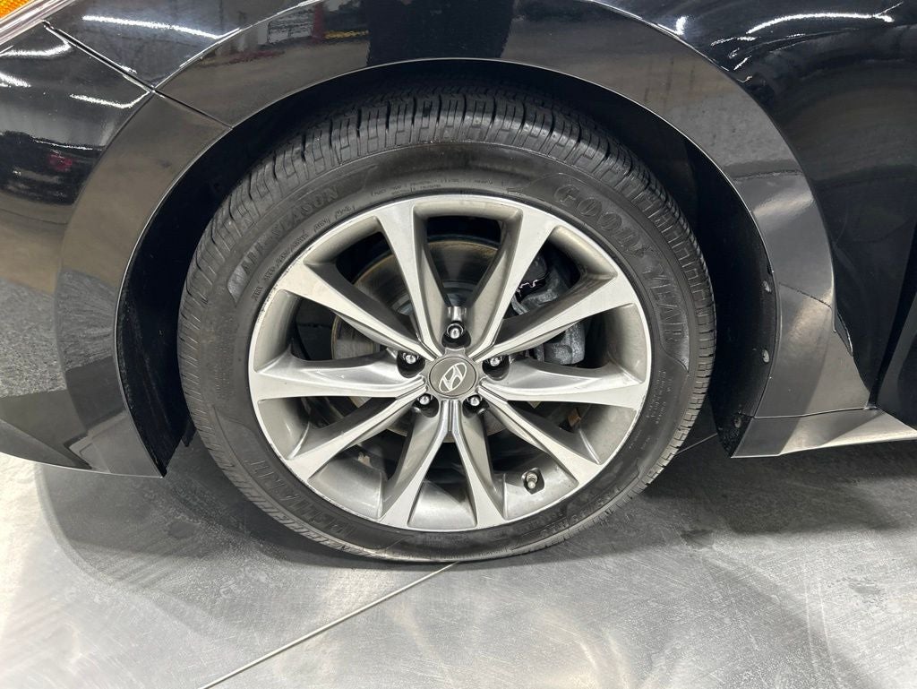 2017 Hyundai Azera Base