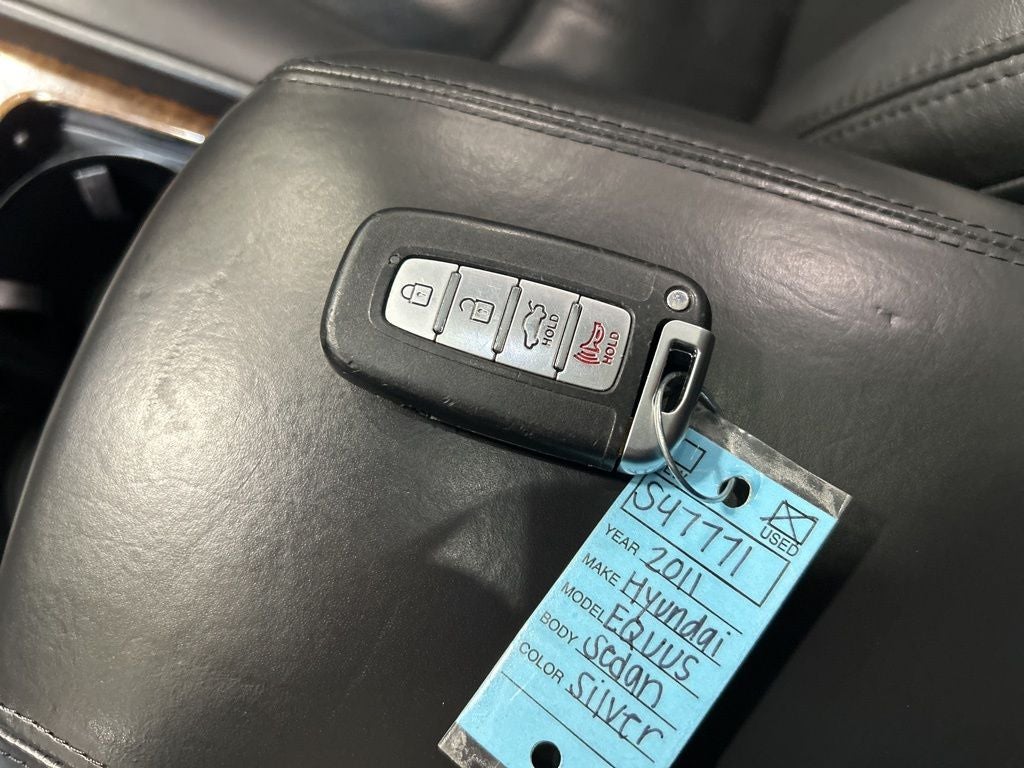 2011 Hyundai Equus Signature