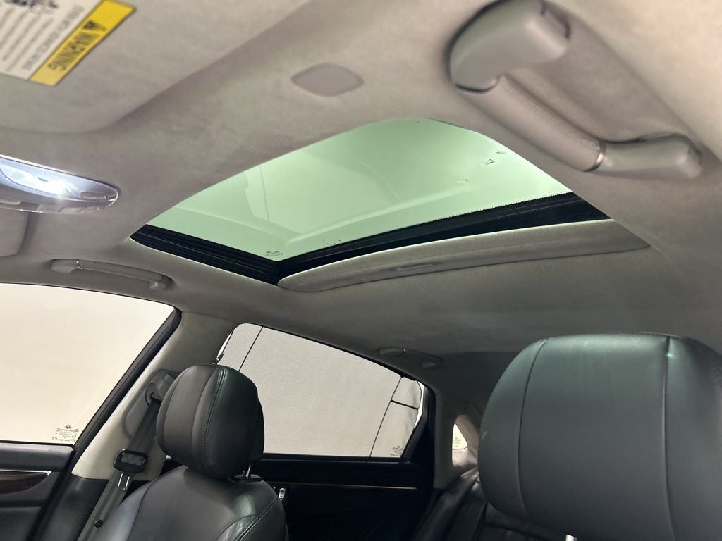 2011 Hyundai Equus Signature