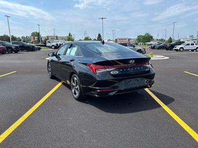 2022 Hyundai Elantra Limited