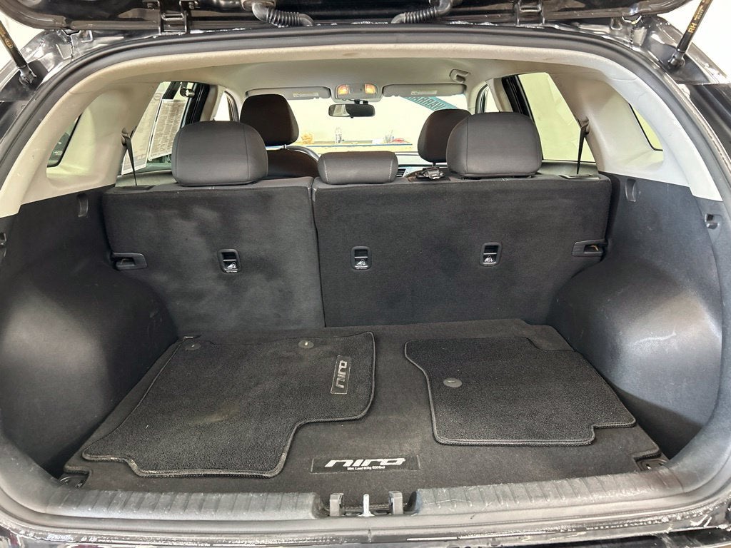 2017 Kia Niro LX