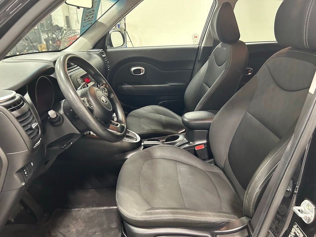 2016 Kia Soul Base