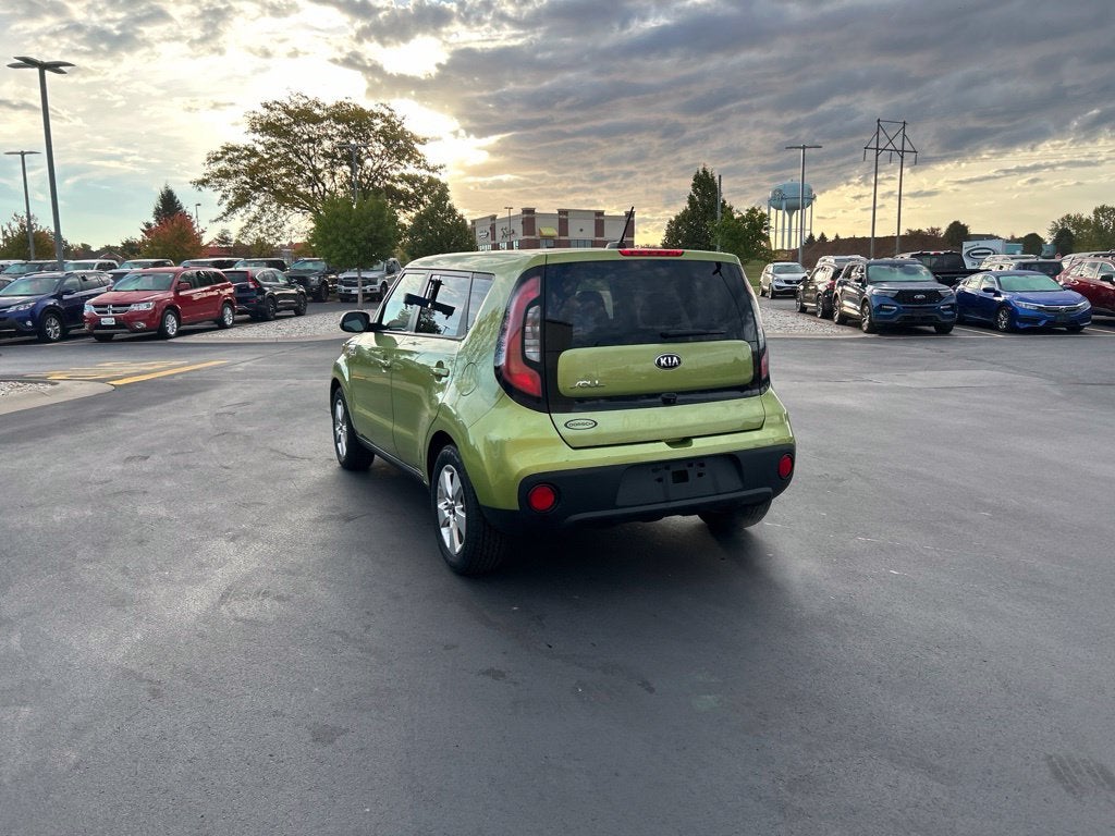 2017 Kia Soul Base
