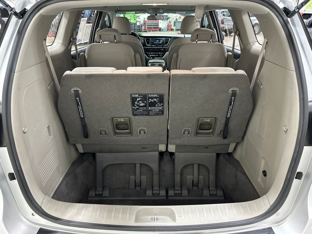 2018 Kia Sedona L